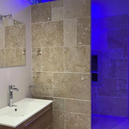 Apartament Cosy 55 M2 Avec Balcon Proche Centre Historique Et
